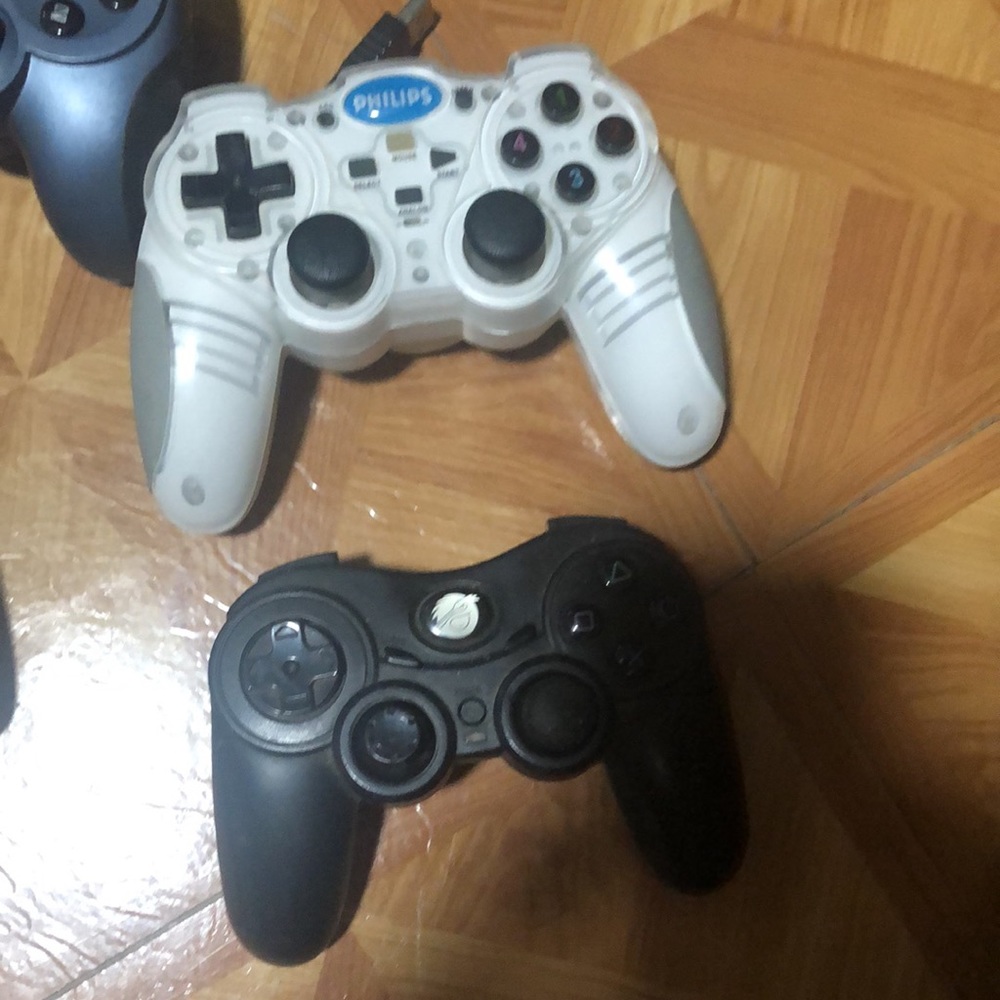 Controller bundle - Picture 2 of 5